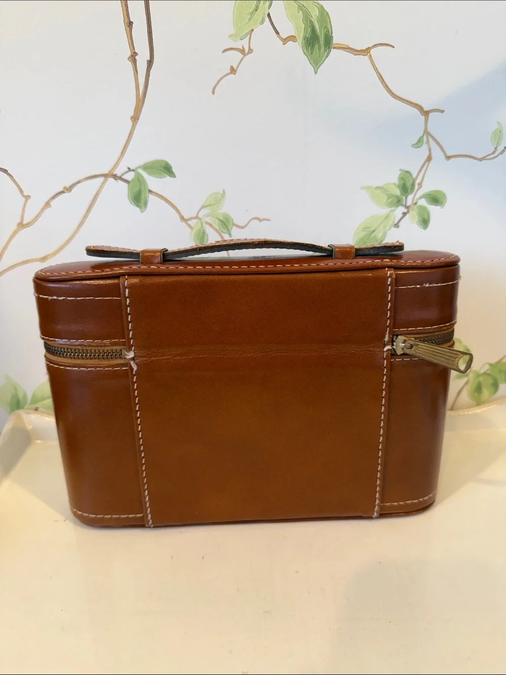 Vintage Leather Travel Bar Flask Case by Tommy Traveler